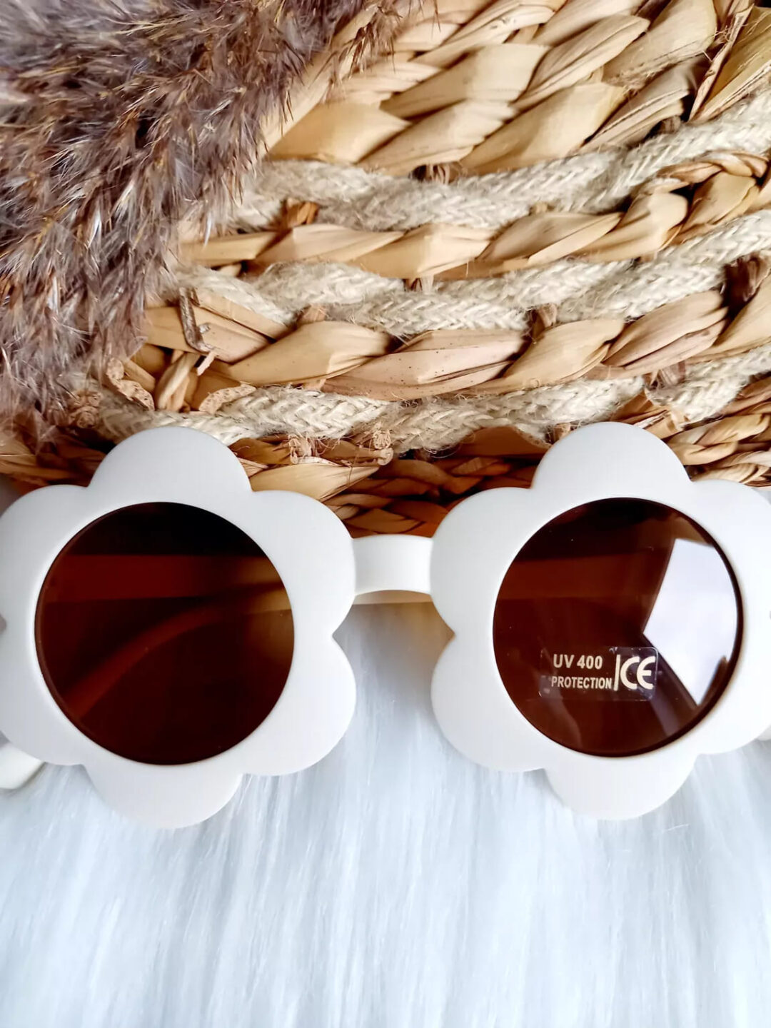 lunettes de soleil enfant flower crème happy by lies