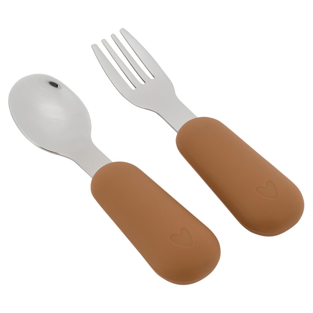 premiers couverts bébé silicone alimentaire et acier inoxydable pré-couverts atelier wagram caramel