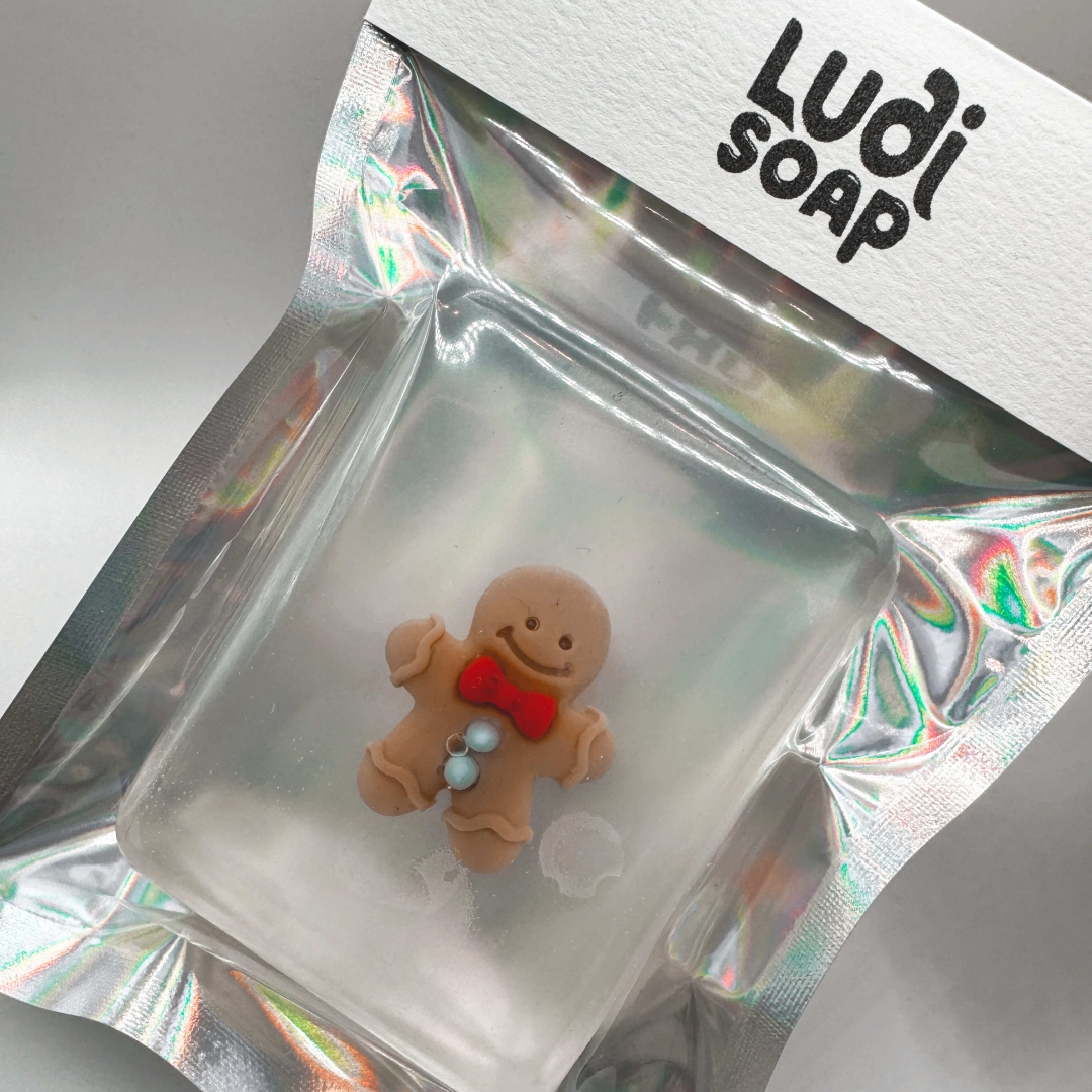 savon avec figurine de noël pain d'épices ludi soap